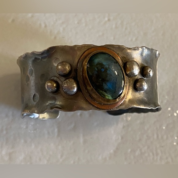 Sterling & Labradorite Cuff - Picture 5 of 7